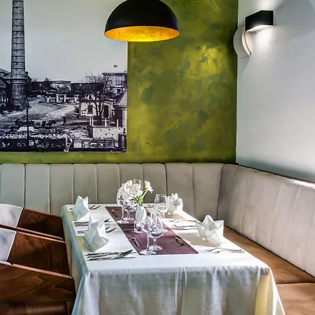 Ξενοδοχείο Jan Maria 4*