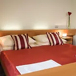Jan Maria 4*