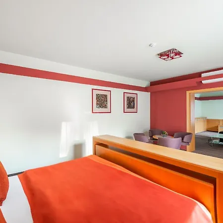 Jan Maria Hotel 4*