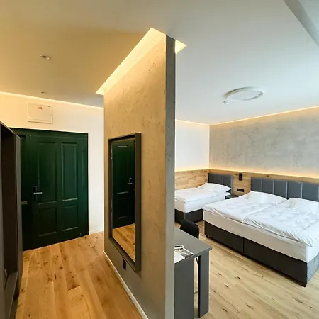 Hotel Jan Maria 4*