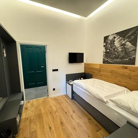 Jan Maria Hotel 4*