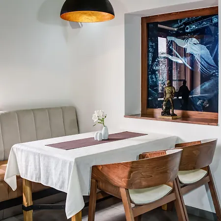 Jan Maria Hotel 4*