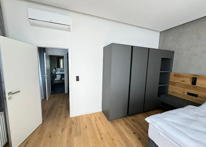 Jan Maria Hotell 4*