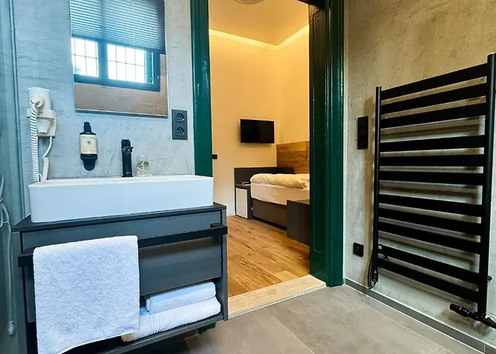 Jan Maria Hotell