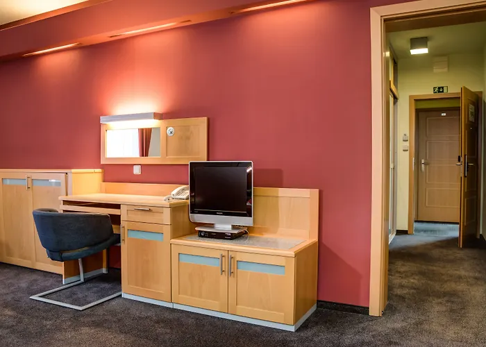 Hotell Jan Maria 4*