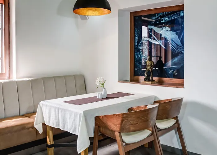 Jan Maria Hotel 4*